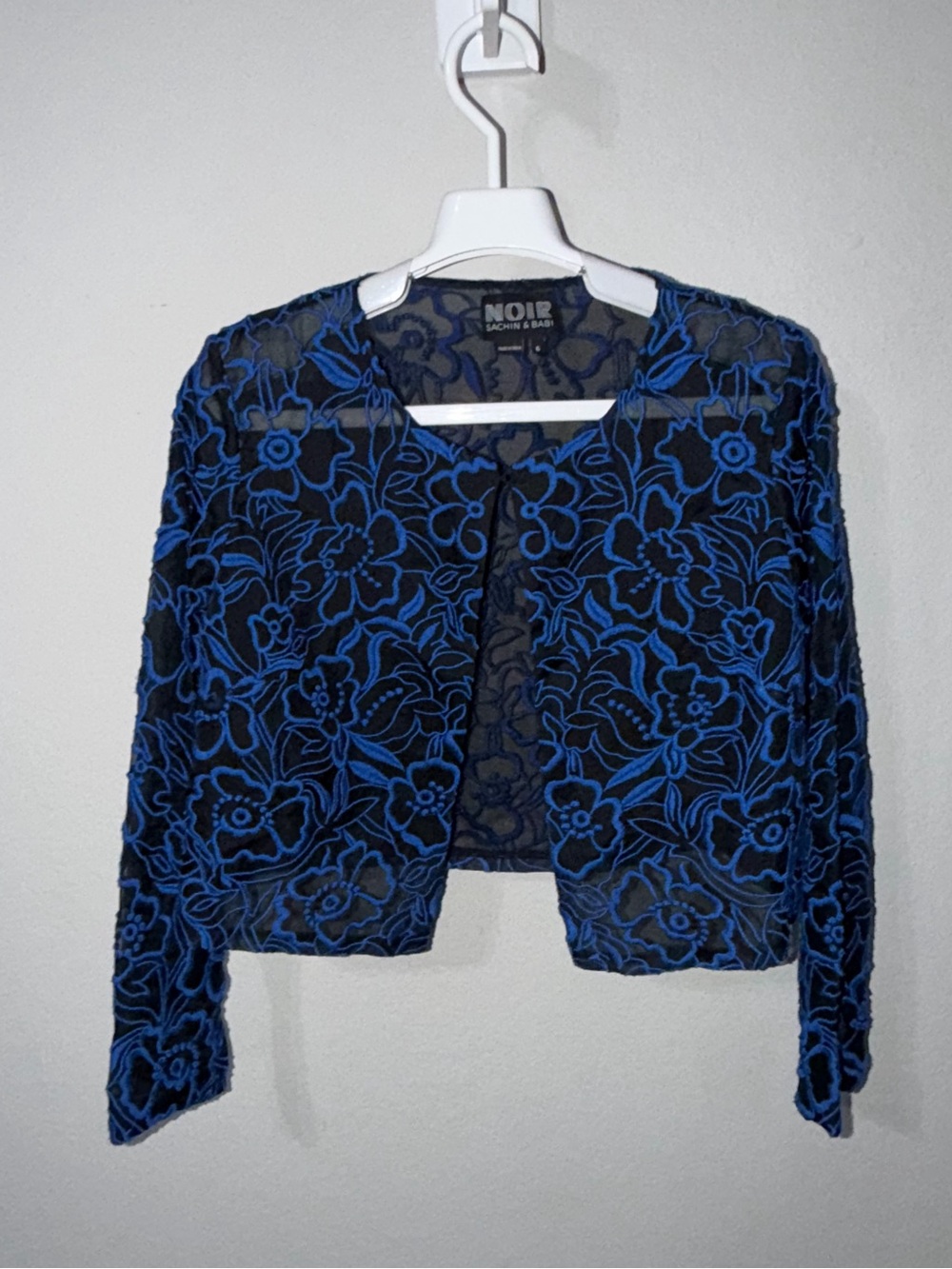 Sachin & Babi Noir silk embroidered sheer cropped evening jacket floral Size 6